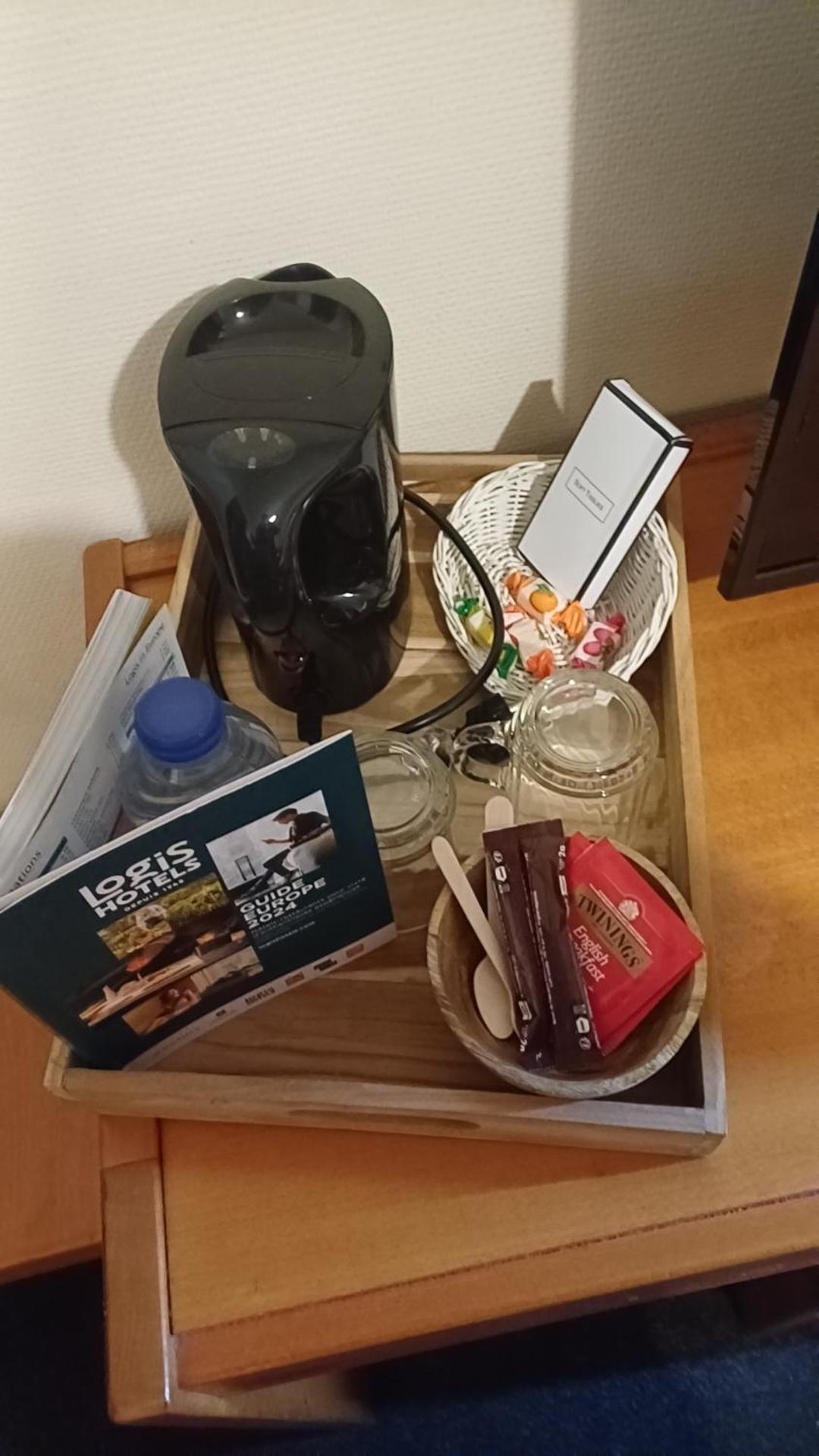 Logis Hotel - Les Paturelles Avesnelles Exteriör bild