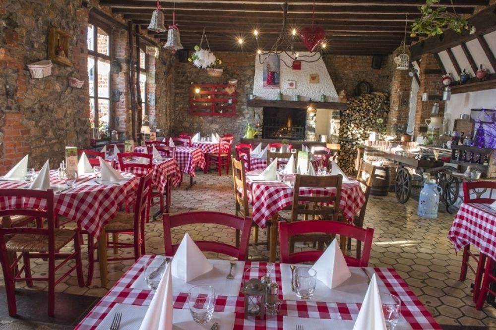 Logis Hotel - Les Paturelles Avesnelles Exteriör bild